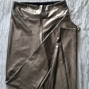 Liquid leggings